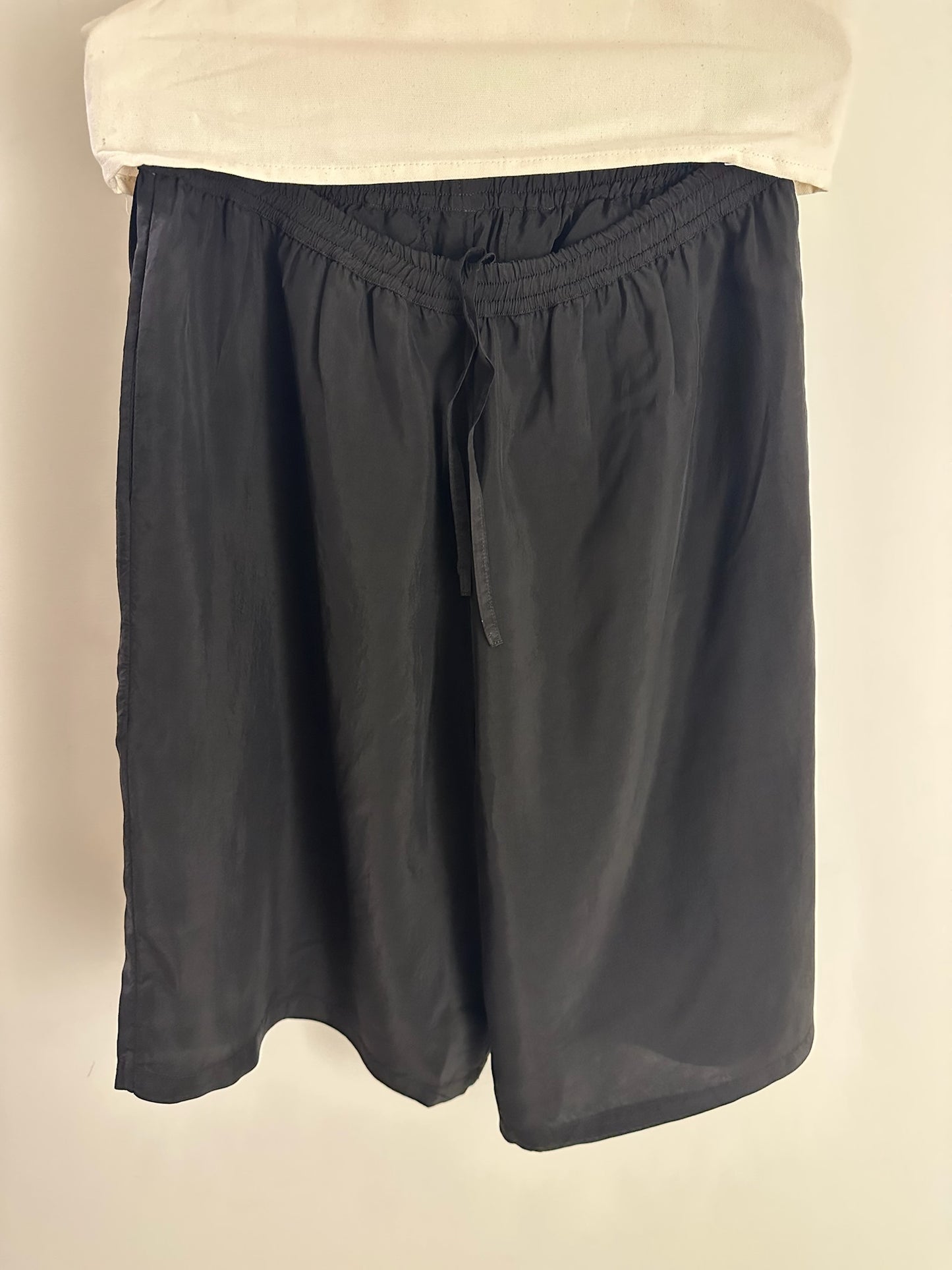 Gabriela Coll No. 259 Cupro Short Trousers