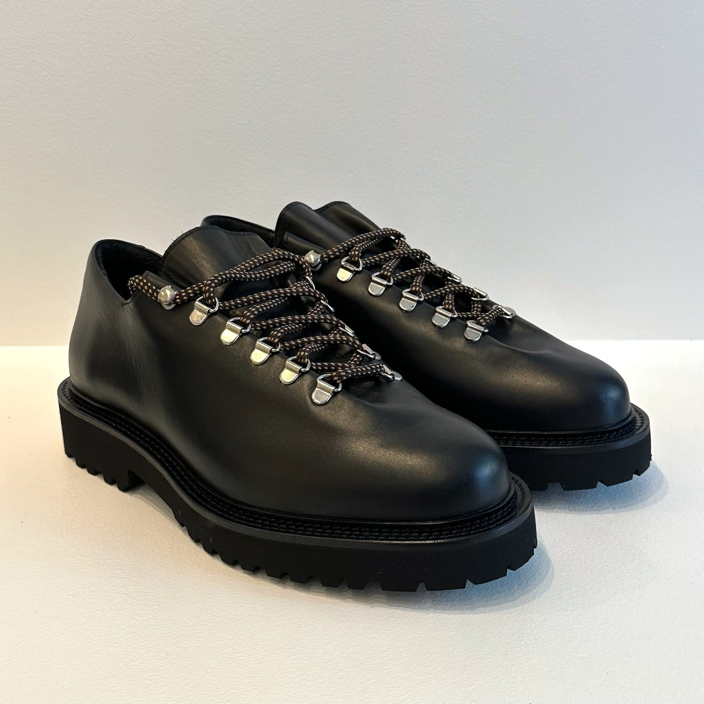 Jacques Soloviere x Ven. Space Rasmus Bold